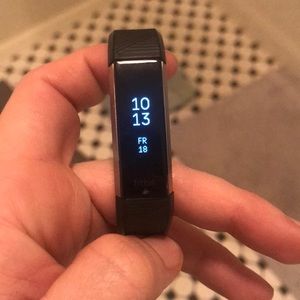 Fitbit Alta HR - Small - Barely used